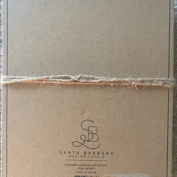 NWT, Holiday Cookie Cutter Set - Picture 10 of 10